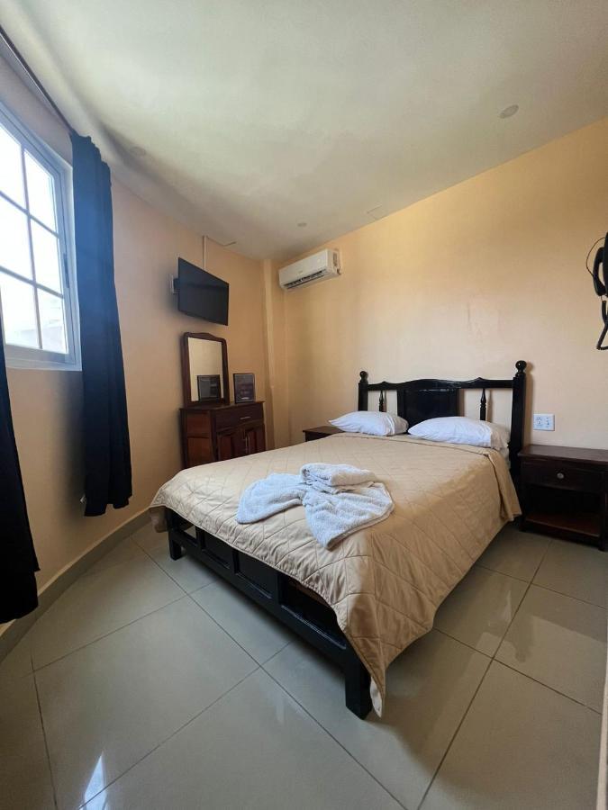 La Cubana Hotel & Suites Colon Esterno foto