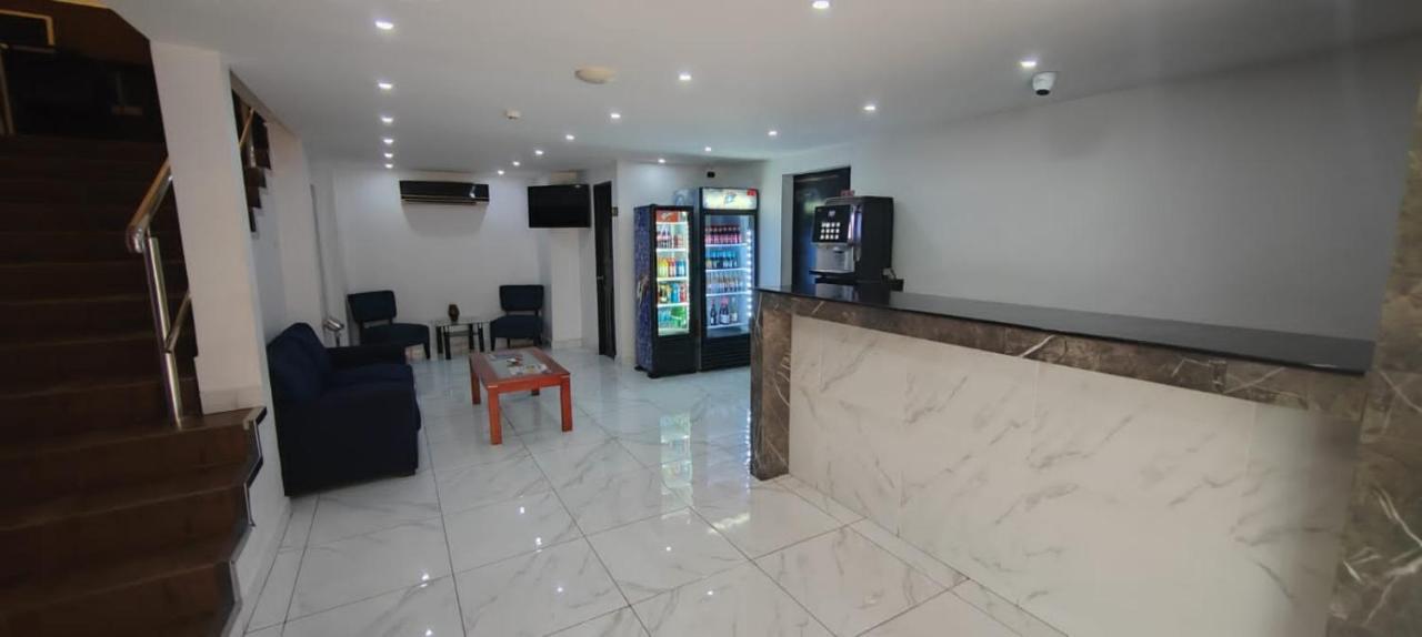 La Cubana Hotel & Suites Colon Esterno foto